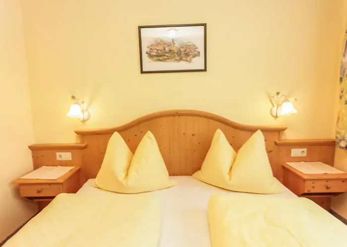 Schneiderbauer Bed & Breakfast 3*